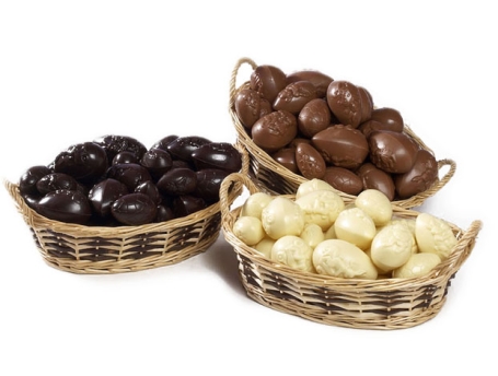 Paasmand met 1.5 kg Callebaut Paaseieren WIT