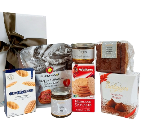 Tapas package with savory and sweet