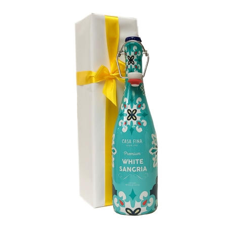 White Sangria as a Summer Gift