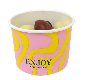 bocal cadeau contenant 12 petits œufs de Pâques belges.