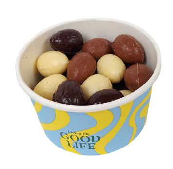 gepersonaliseerd eierdoosje met paaseitjes